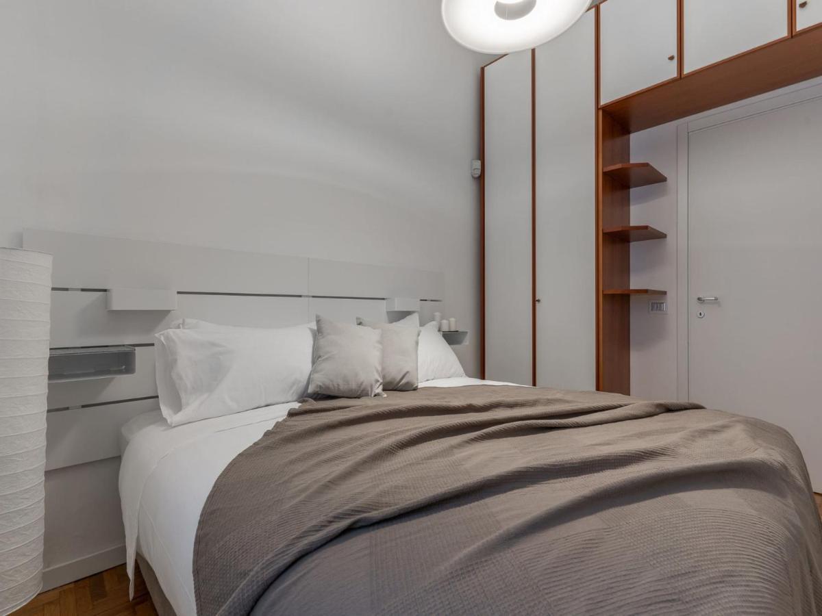 The Best Rent - Spacious Three-Bedroom Apartment In Moscova Milano Exterior foto